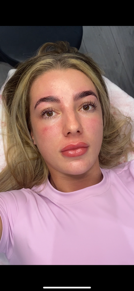 Brow shaping and tint result